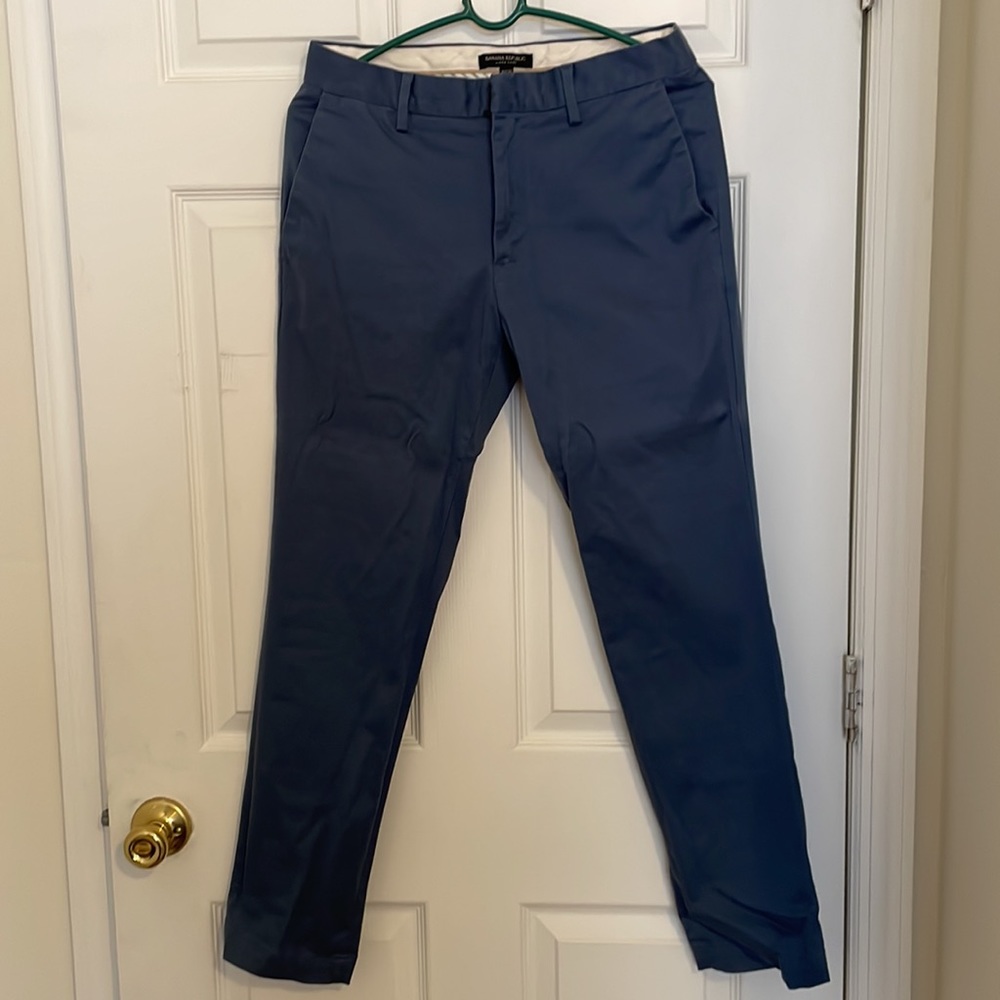 Banana Republic Aiden Chino pants